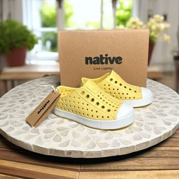 Native Toddler Jefferson EVA Slip-On Water Shoes Sneakers “Gone Bananas” Size 6 - Picture 3 of 12